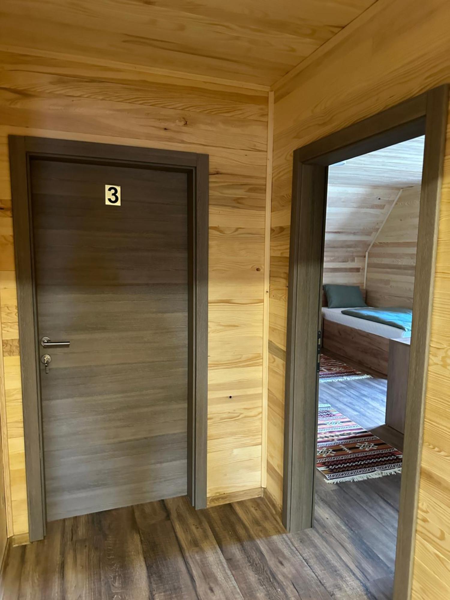 Bungalow House - 5 Rooms Zolaci 외부 사진